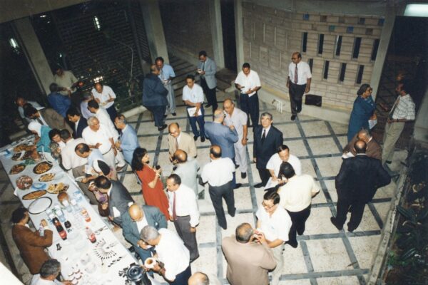 حفل الاستقبال الذي اقامه المركز علي شرف الدكتور اسماعيل سراج الدين مساء يوم السبت 14-9-1996