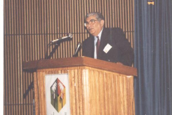 محاضرة د.عبد الباقي في جمعية علوم العمران بالسعودية 1997